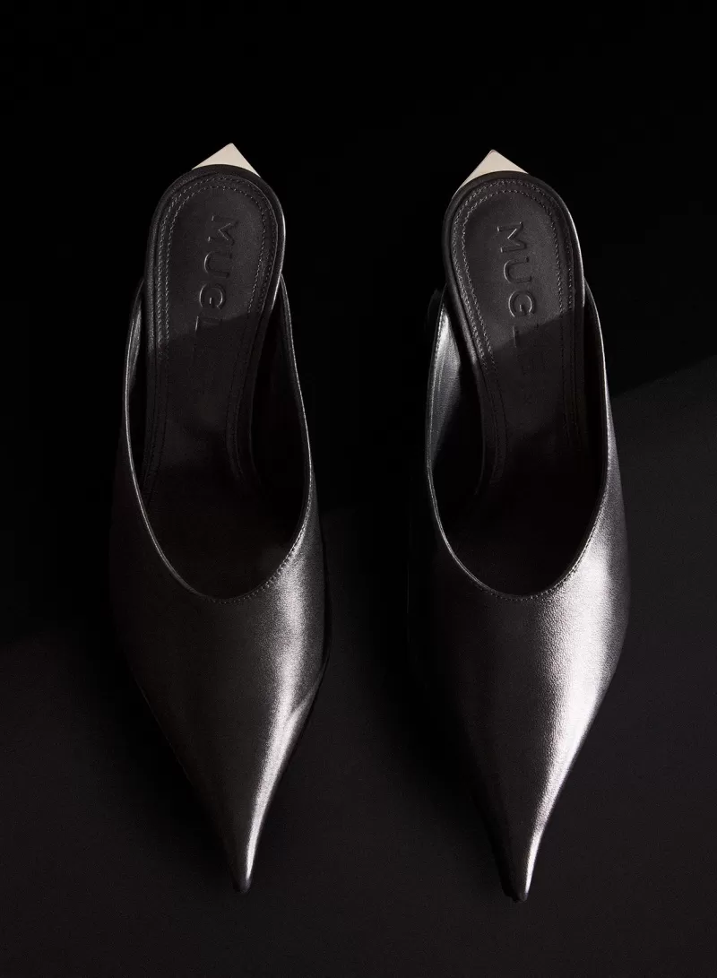black_leather_fang__mules_1-3.webp Shop MUGLER Black leather Fang 55 mules
