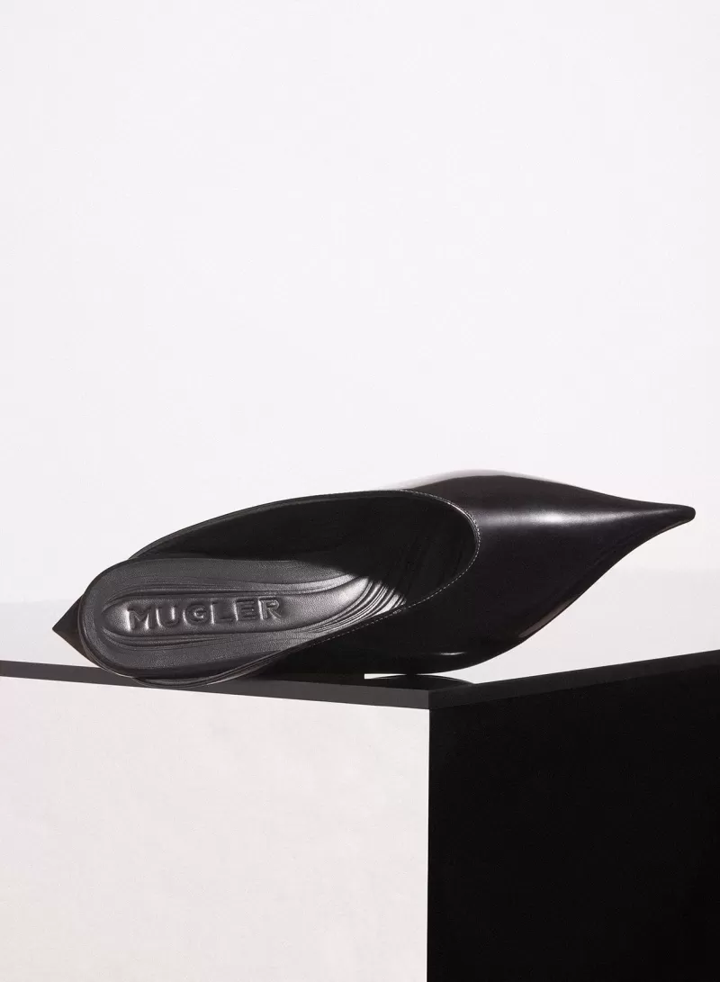 black_shiny_leather_fang_flat__mules_2-1.webp Cheap MUGLER black shiny leather fang flat mules