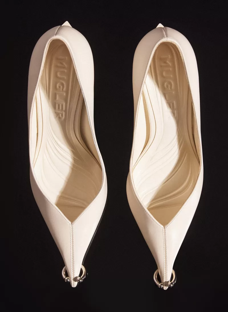 ivory_leather_piercing_fang__pump_3-1.webp Sale MUGLER ivory leather piercing fang 95 pump