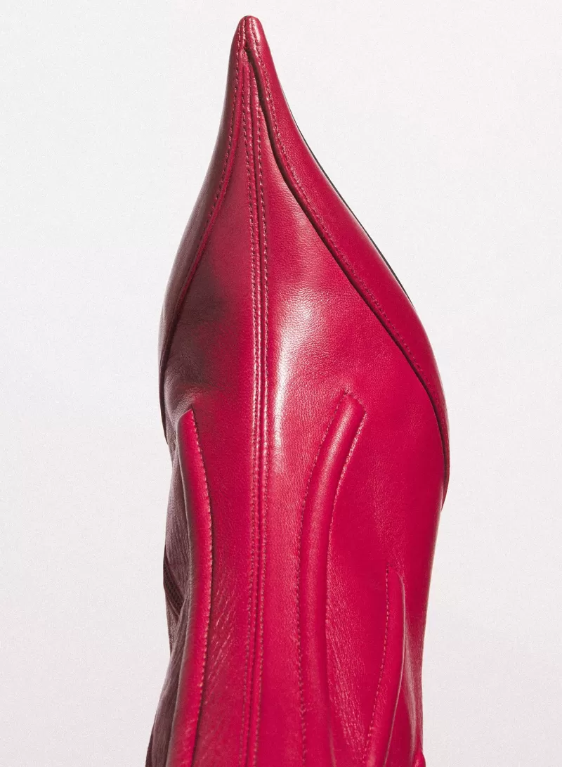 red_boned_leather_fang__ankle_boots_2-2.webp Shop MUGLER red boned leather fang 95 ankle boots