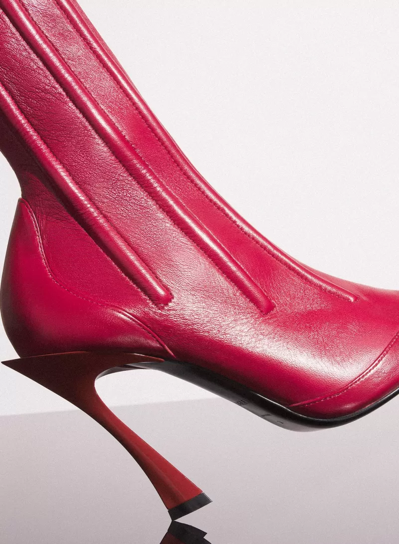 red_boned_leather_fang__ankle_boots_3-2.webp Shop MUGLER red boned leather fang 95 ankle boots